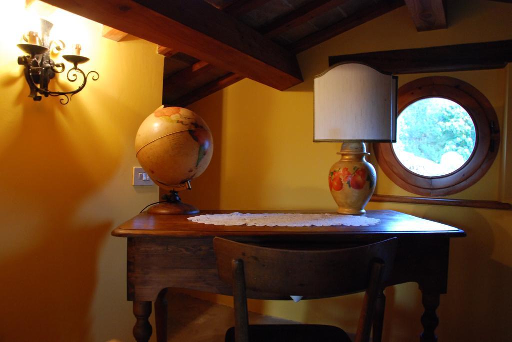 Guesthouse Casale Borgo Miriam Offida Kamer foto