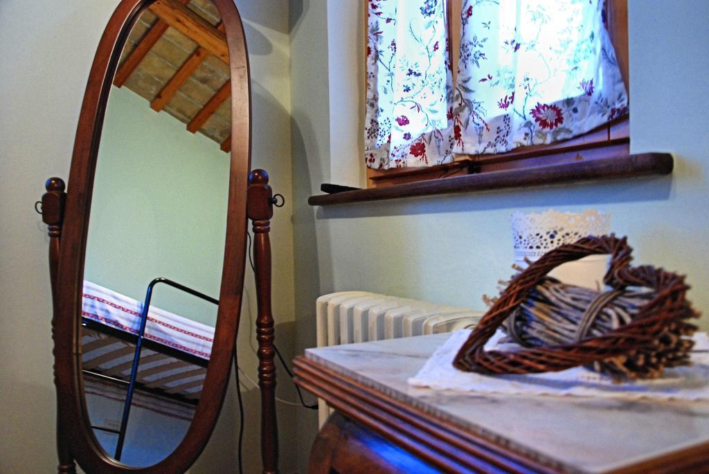 Guesthouse Casale Borgo Miriam Offida Kamer foto